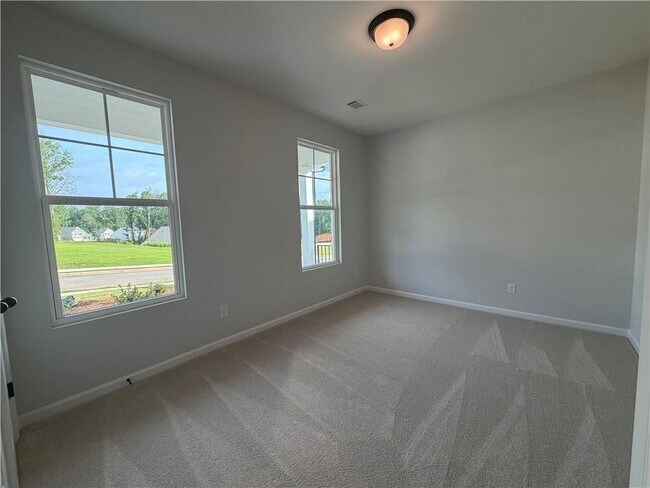 Photo - 139 Jacobs Hollow St