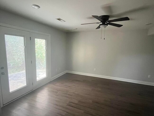 Photo - 1359 Fosters Alley