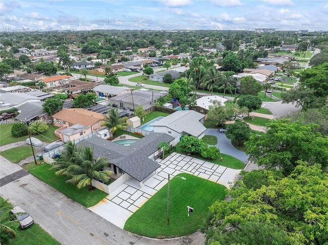 Photo - 2261 Utopia Dr