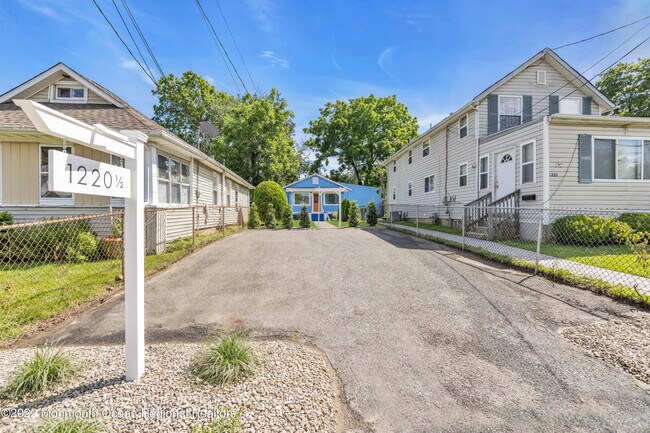 Photo - 1220 10th Ave