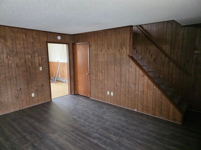 Photo - 405-A Church-