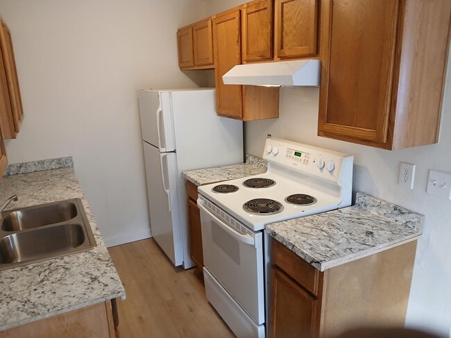 Photo - 14914 Union Ave SW Unit Cozy 1 Bedroom