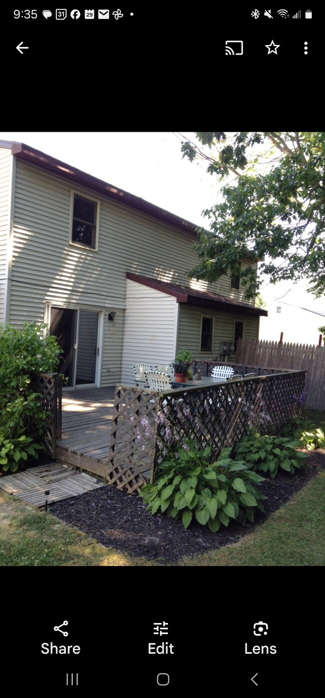 Private deck and fenced in backyard - 27 Hanover Dr Unit 27 Hanover Dr Delmar