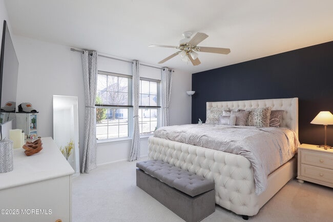 Photo - 11 Peaksail Dr