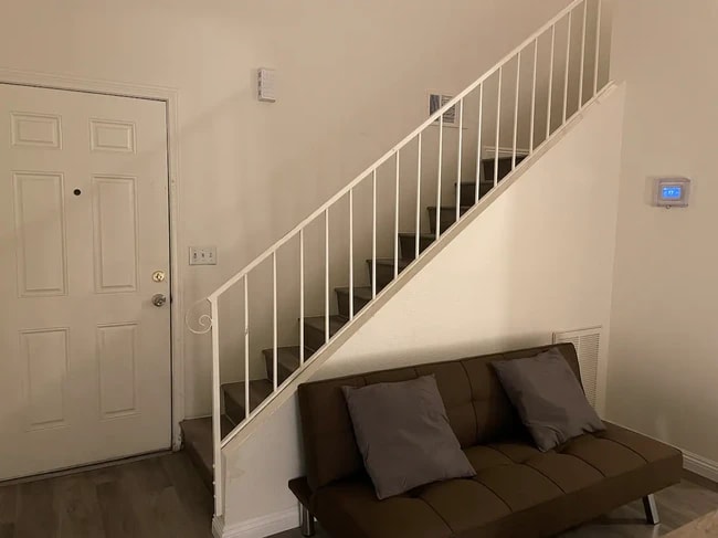 Photo - 5196 Golden Ln Unidad X