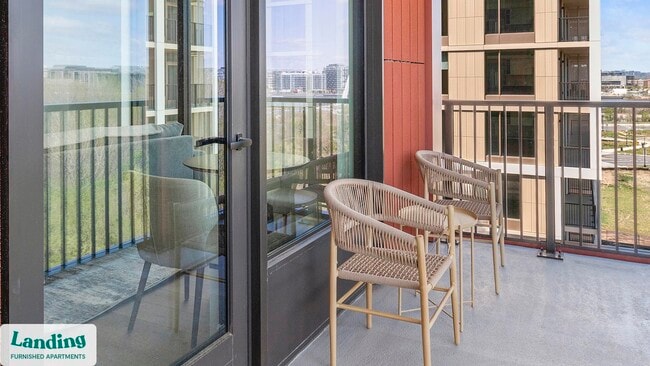 Photo - 632 Howard Rd SE Unidad 633