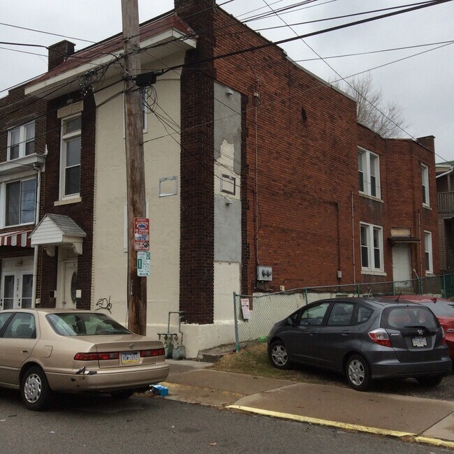 Photo - 341 Semple St