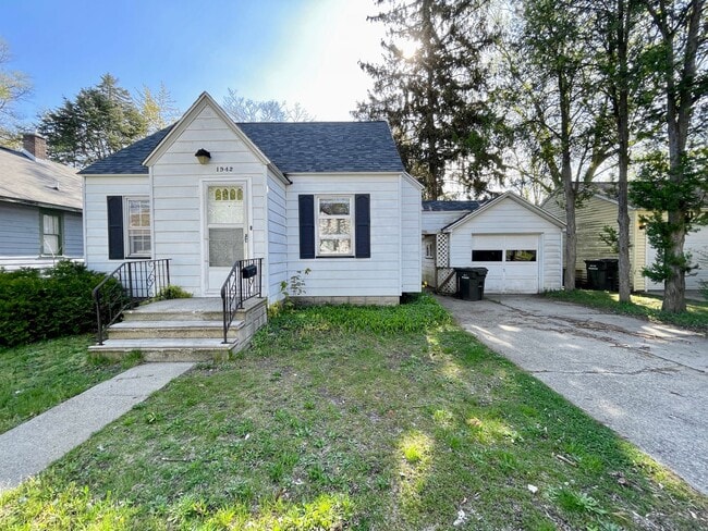 Building Photo - Two Bedroom Home in Muskegon
