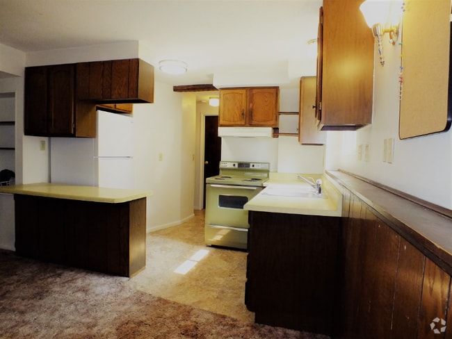 Building Photo - 716 S 16th Ave Rental