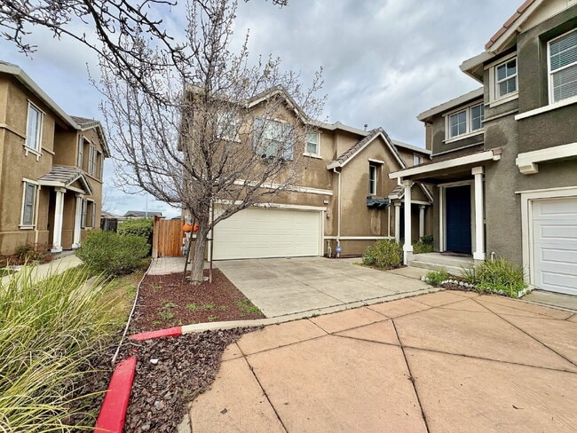 Photo - Spacious 4BR / 2.5BA Home in Prime Pittsburgh CA Location