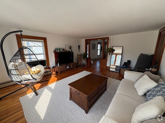 Building Photo - 3729 NY-43 Rental