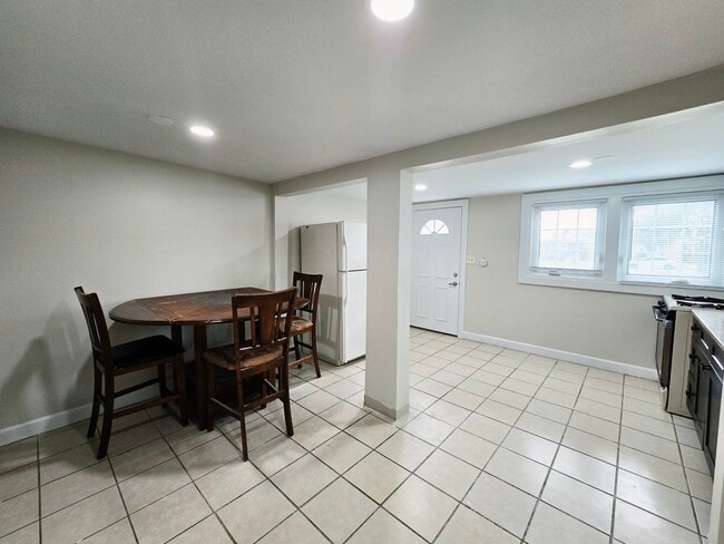 Photo - 5010 Harold Ave