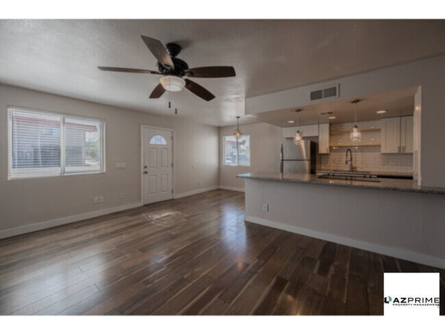 Photo - $500 OFF FIRST MONTH'S RENT MOVE IN SPECIA...