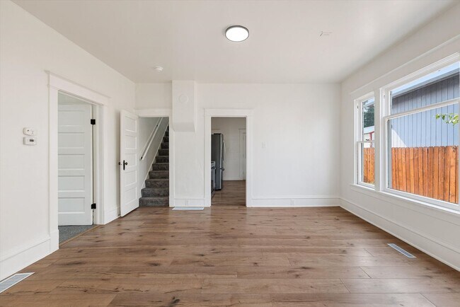 Photo - 1113 W Montgomery Ave Unit 1113