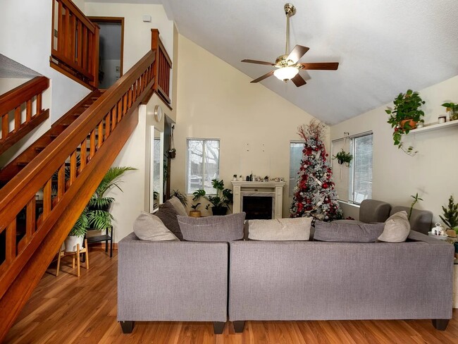 Photo - 2120 Brittany Ct