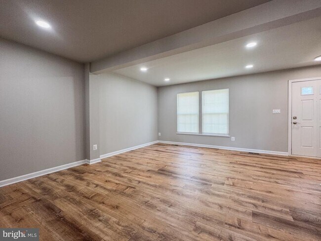 Photo - 6337 Littlefield Ct