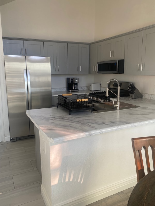 Photo - 895 Melville Ln