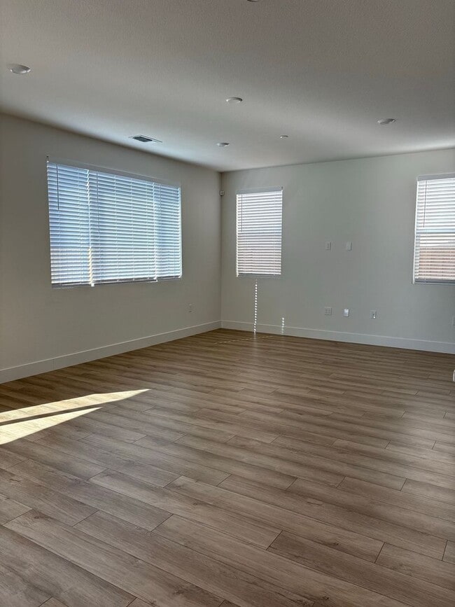 Photo - 1831 Lilac Ct