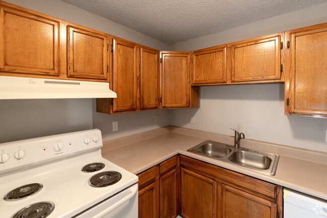 2BD,1BA-882 SF