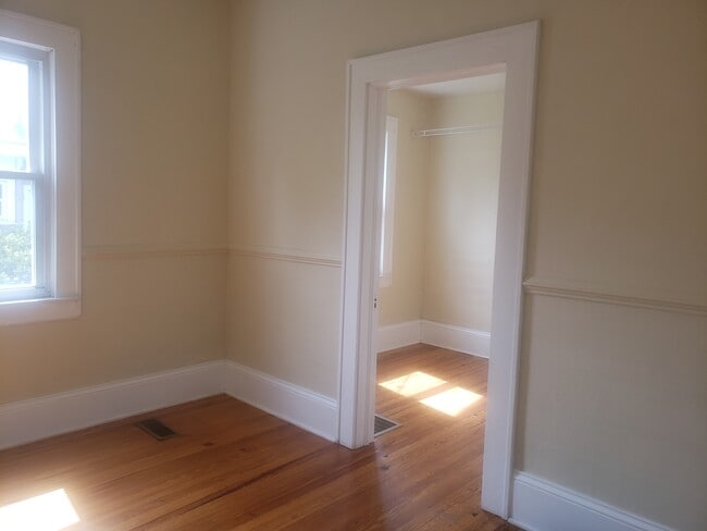 Photo - 907 E Holston Ave