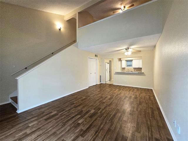 2223 Viewtop Ln