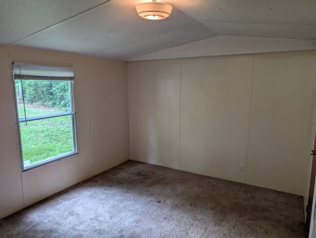 Photo - 85 Ransdell Ln