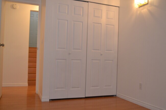 Photo - 2690 Kingsford Av