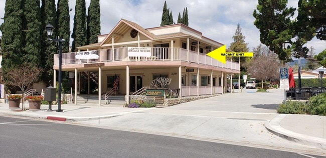 Building Photo - 229 W Bonita Ave