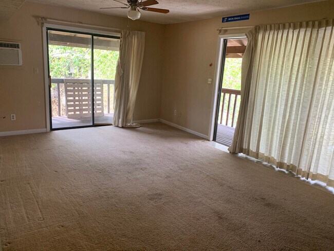 Photo - Hillside Apartments Unidad 315