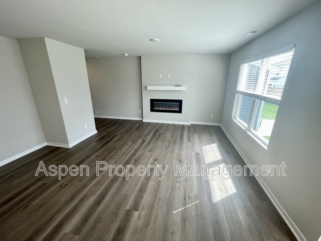 Photo - 577 N Kimberlite St