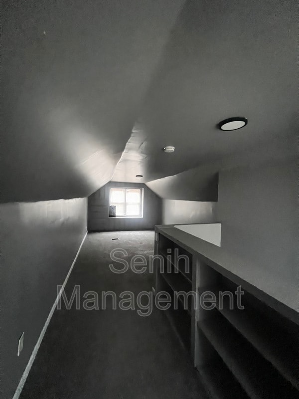 Photo - 18260 Avon Ave