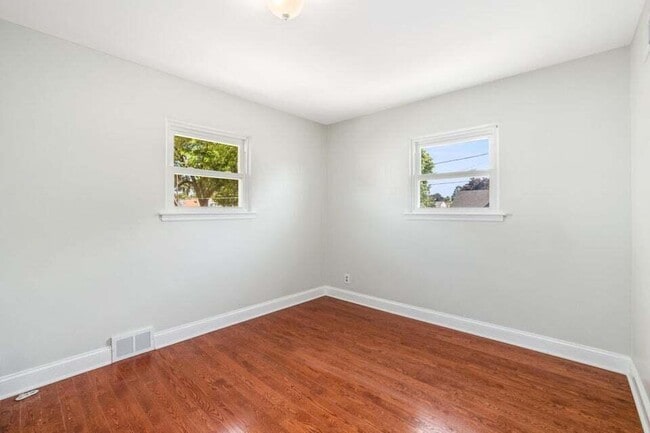 Photo - 3308 S 26th St