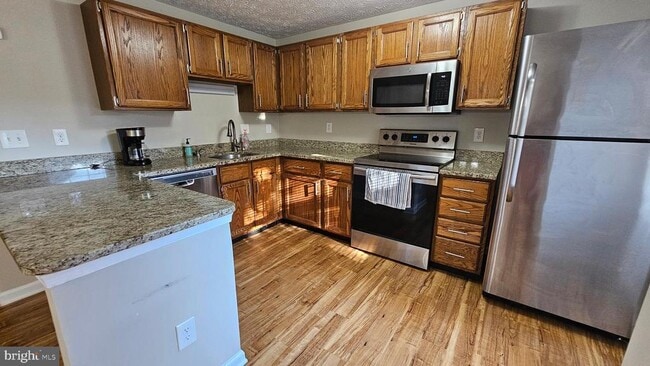 Photo - 1196 Swanhill Ct