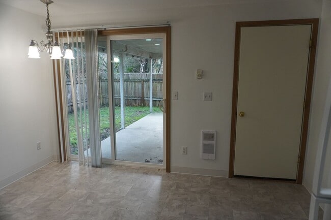 Photo - Well Maintained Single Level Home for Lease in Kelso