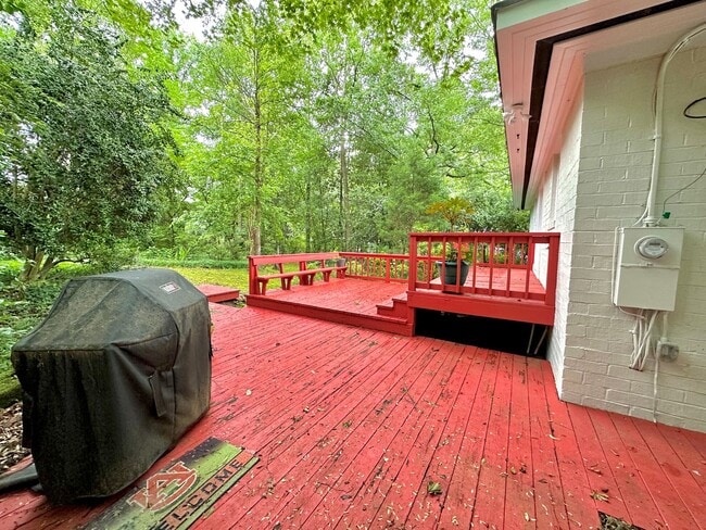Photo - Super Cute Cottage 1 mile from Toomers Corner