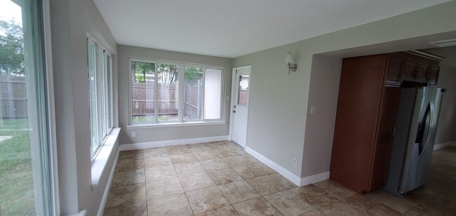 Photo - 712 Saint Lucie Ln