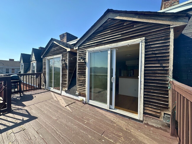 Photo - 498 Liberty St Unit 3