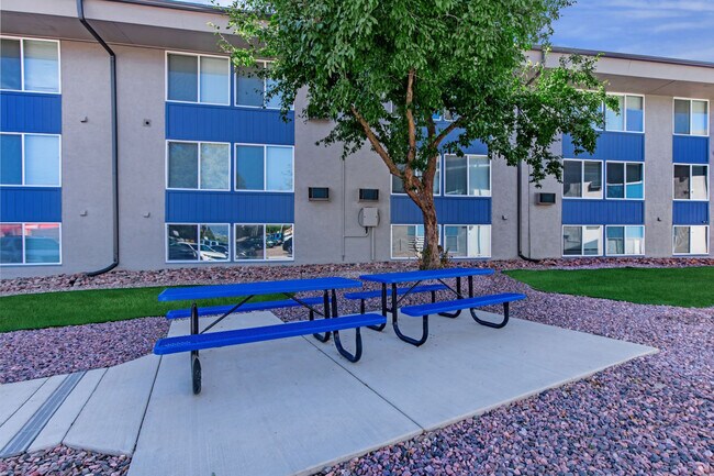 Aero Place Apartments