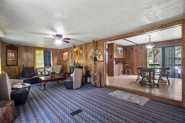 465 Pecan