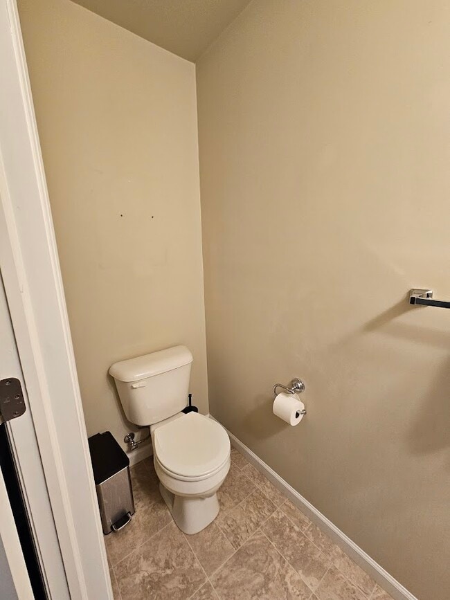 Photo - 213 Jonathan Ln