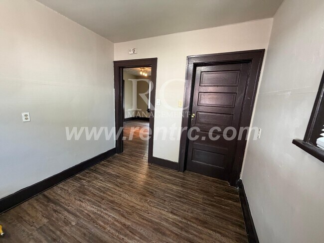 Photo - 1220 Harmon-