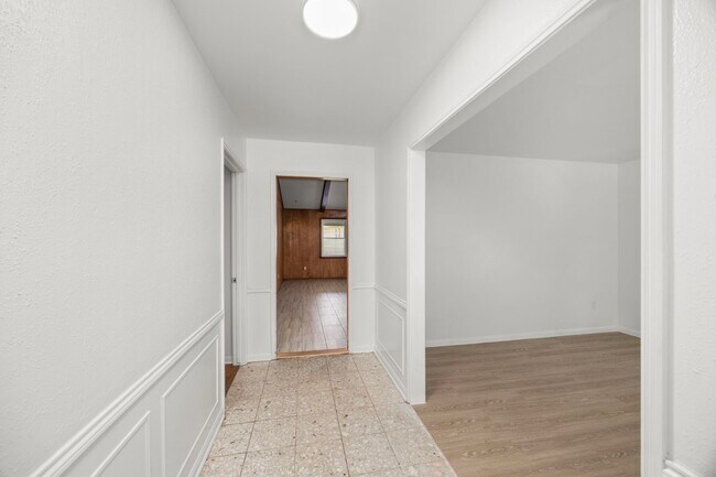 Photo - 1030 Lehman St