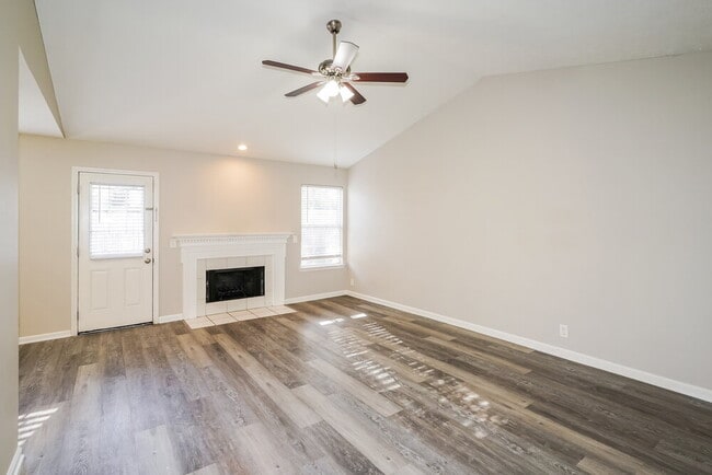 Photo - 849 Lavergne Ln