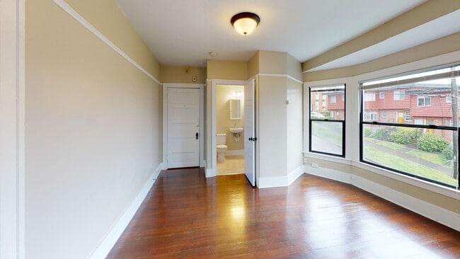 Photo - Corona Apartments