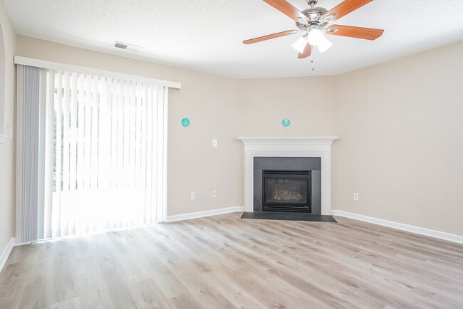 Photo - 70 Brookhaven Dr