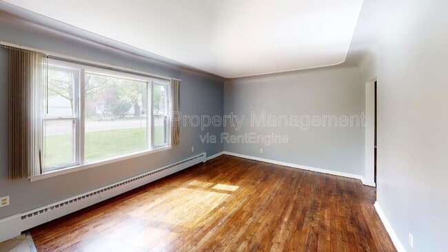 Photo - 3729-3731 Oakland Dr Unidad 2