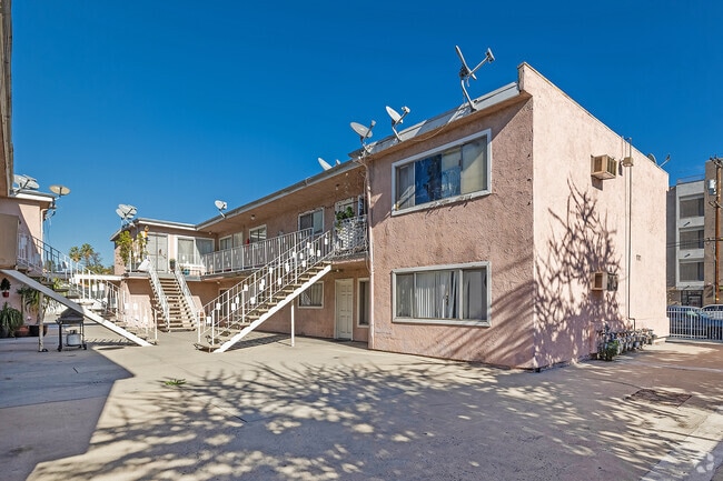 9121 Orion Ave
