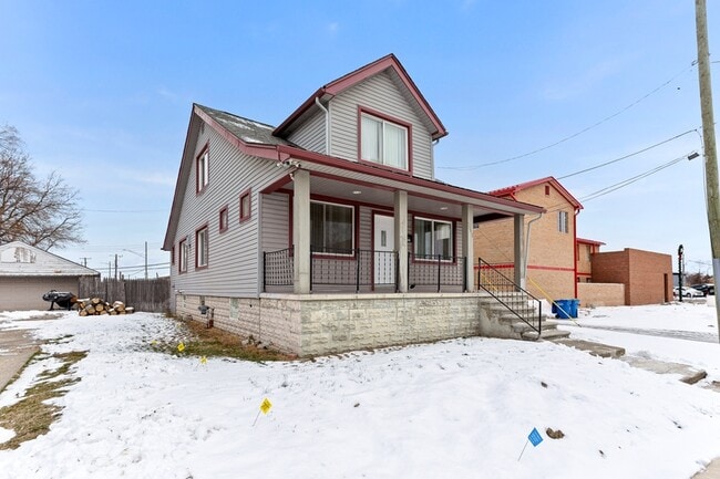 Photo - 7645 Fisher Ave