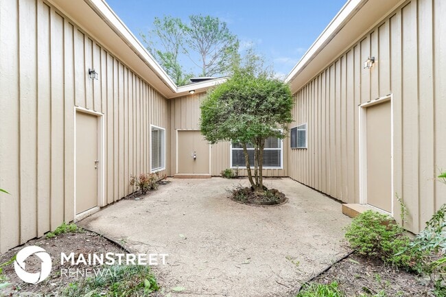 Photo - 2276 Sutherland Dr