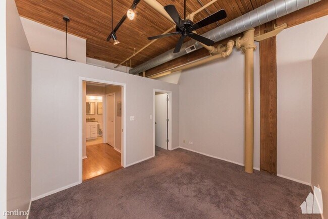 Photo - 1 br, 1 bath Condo - 1801 S Michigan Ave